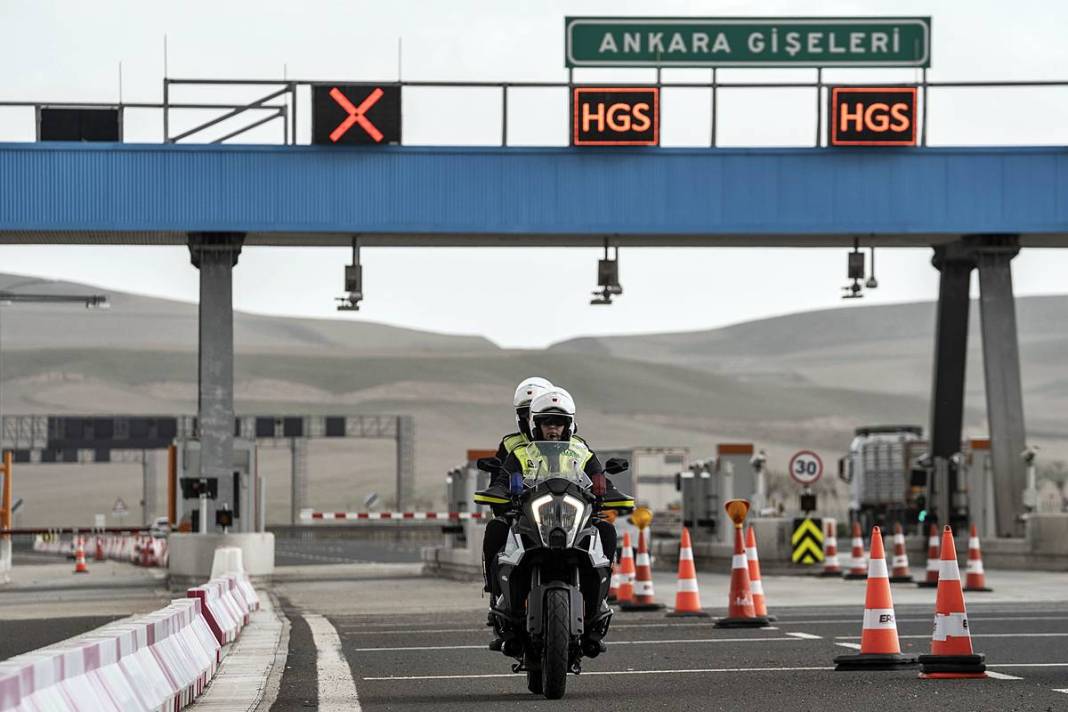 Modern radar sistemleri otoyollarda uçanı kaçanı anında tespit ediyor! 4 kademeli lazerlerle sürekli tarama yapılıyor 9